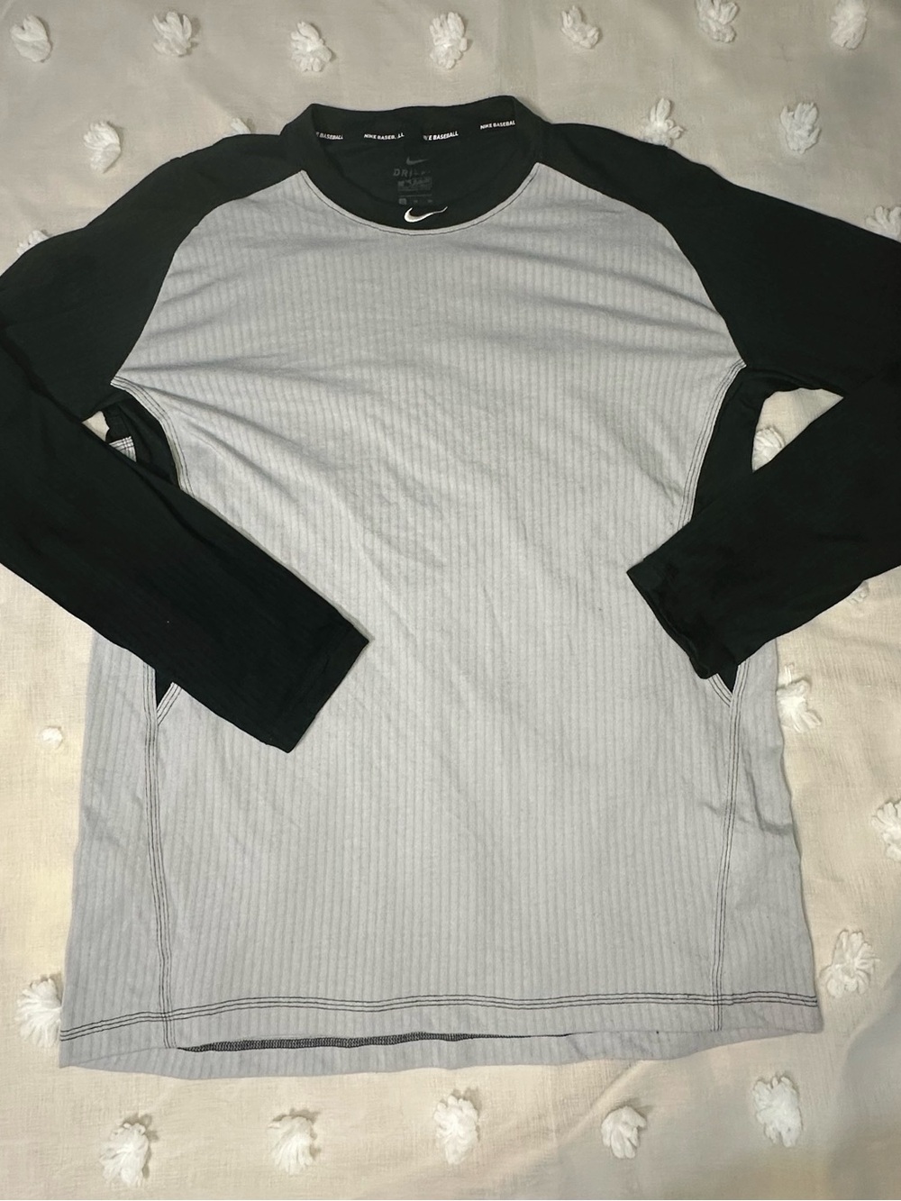Nike Men’s Long Sleeve Baseball Tee - Black & Light Gray